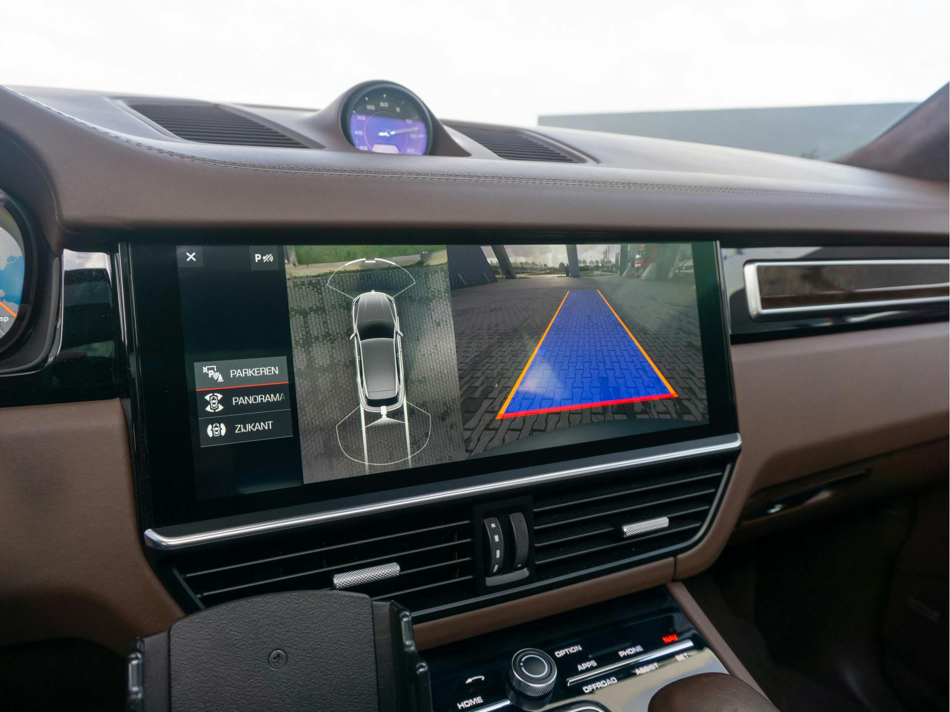 Porsche Cayenne 3.0 E-Hybrid | Bose | Panorama | Chrono | Luchtvering